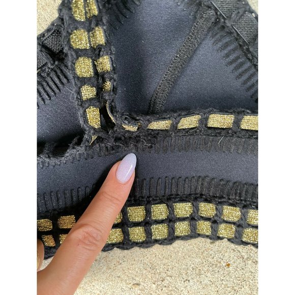 Kiini Chacha Scoop neck bikini top regular size me - Picture 5 of 7